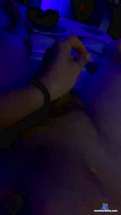 JarutitoALV cam4 straight performer from Republic of Ecuador  