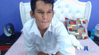 NicolasStudX_ cam4 gay performer from United States of America  