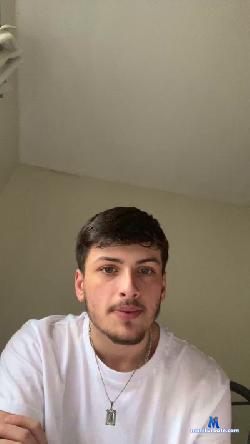 Pinns03 cam4 live cam performer profile