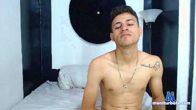 duohotxxx_ cam4 straight performer from United States of America deepthroat anal amateur milk squirt bigass pussy 