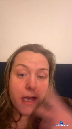 Honeyybi cam4 live cam performer profile