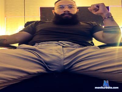 black_beard_hot cam4 bisexual performer from Republic of Colombia milk masturbation C2C cum feet 