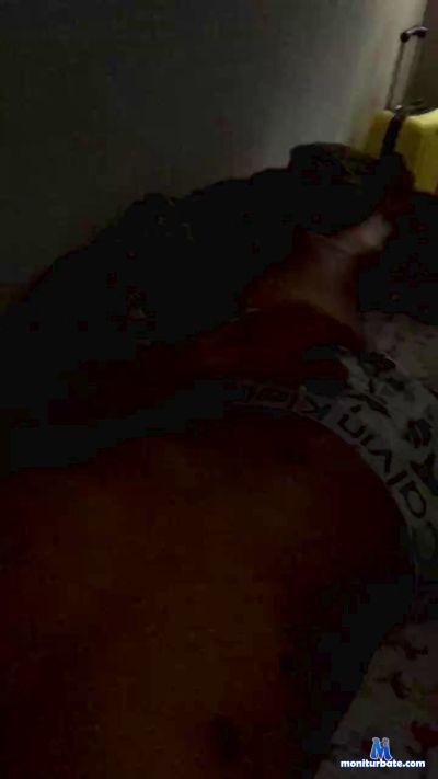 fabinhof30 cam4 straight performer from Federative Republic of Brazil  