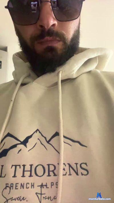 Juking1 cam4 straight performer from State of Israel  