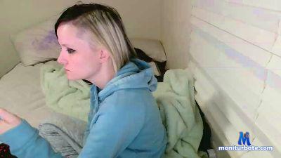 BbYoda2020 cam4 bisexual performer from United States of America  