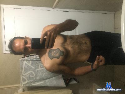 wolfblacksexy cam4 straight performer from Republic of Chile  