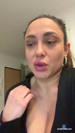 Amelyn33 cam4 live cam performer profile