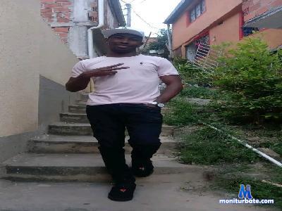 Black_MasterXL cam4 bicurious performer from Republic of Colombia  