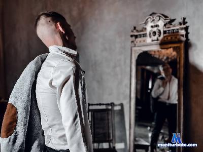 DanielGibsonn cam4 bisexual performer from Republic of Estonia CAM4HALLOWEEN SPOOKYBOOOSTER armpits masturbation striptease spanking bdsm 