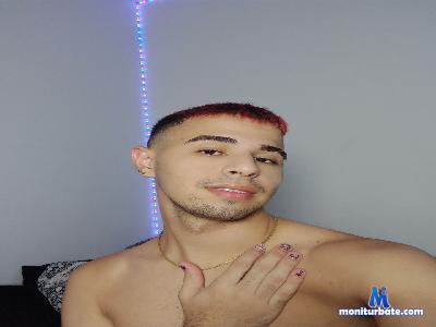 mr_Alexander28 cam4 gay performer from Republic of Colombia cum anal spanking pee amateur latin gay 