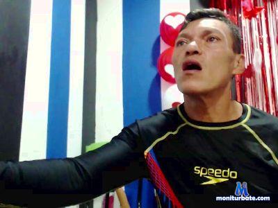 pouipoui1 cam4 bicurious performer from French Republic  