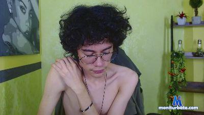 chubjj420 cam4 gay performer from Federal Republic of Germany  