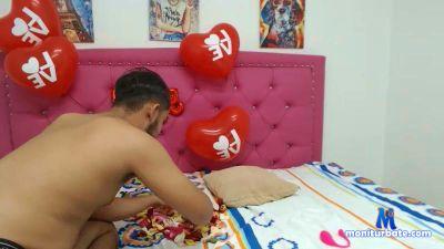 CandeeBeeX cam4 bisexual performer from French Republic tattooed milf bbw pierced goth 