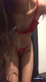 pili_x32 cam4 livecam show performer room profile