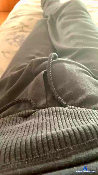 gabbia1 cam4 gay performer from Republic of Italy  