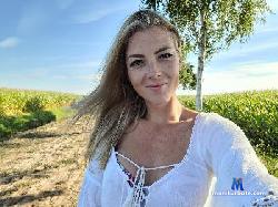 Starshinexx93 cam4 live cam performer profile