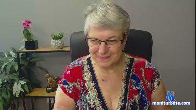 femmeIRIS cam4 bisexual performer from Federal Republic of Germany  