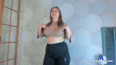 FannyDunaway cam4 straight performer from Czech Republic ass masturbation armpits bigass C2C spanking feet 