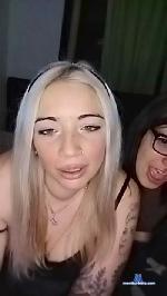 Valokss cam4 livecam show performer room profile
