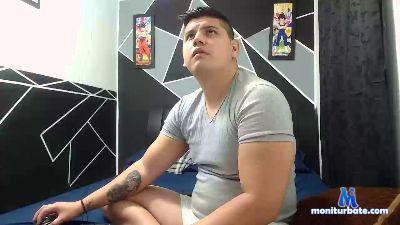 Dragonzord_hot cam4 bisexual performer from Republic of Colombia  