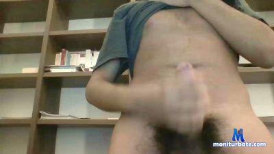 alessio222xxx cam4 bisexual performer from Republic of Italy  