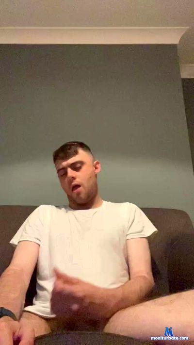 Naughtylad26 cam4 bisexual performer from United Kingdom of Great Britain & Northern Ireland  