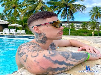 Novin_tatuado23 cam4 bisexual performer from Federative Republic of Brazil  