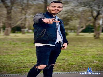 AmazingArcher cam4 bisexual performer from United Kingdom of Great Britain & Northern Ireland boy hot young flashes naked cum_show wank livetouch tokenkeno 