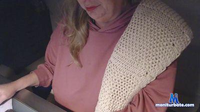 summerygirl cam4 straight performer from Kingdom of the Netherlands summerygirl juneyy 