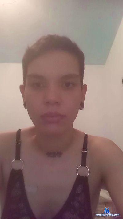 gmh99 cam4 bisexual performer from Federative Republic of Brazil bissexual amateur cabelocurto meta 