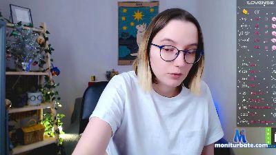 kiravang cam4 bicurious performer from Republic of Estonia  