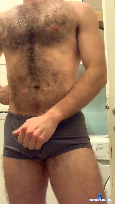 blueyexxx cam4 straight performer from Republic of Italy  