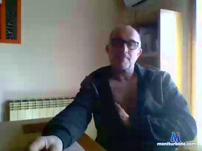 shymmy3 cam4 straight performer from Kingdom of Spain  
