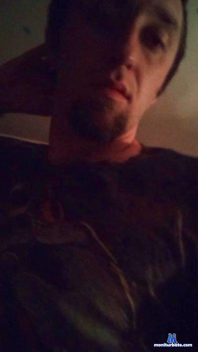 69KinKyle69 cam4 straight performer from United States of America  