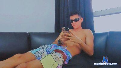 lexluthorxx cam4 bisexual performer from Republic of Colombia ass masturbation milk armpits smoke feet cum 