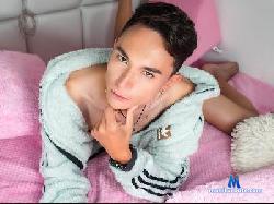 Oliverjhonson0 cam4 live cam performer profile