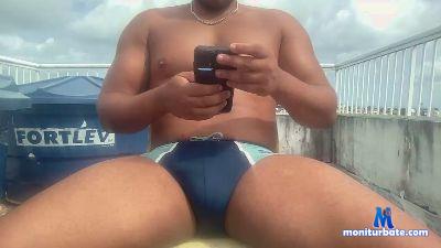 PolloBR cam4 bisexual performer from Federative Republic of Brazil feet peitudo armpits 