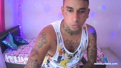 sexxycoloboy cam4 straight performer from Republic of Colombia bigass bigdick cum sexylatino 