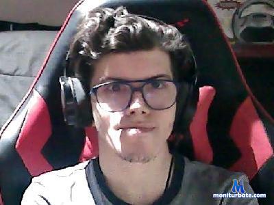 elargentino30 cam4 straight performer from Argentine Republic Argentina ropa hombre flash amateur feet striptease 