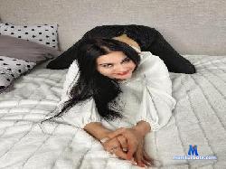 CwenCawthorne cam4 live cam performer profile