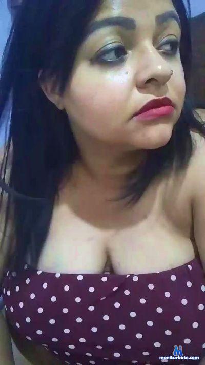 sweethot26 cam4 unknown performer from Federative Republic of Brazil  