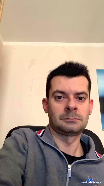 bookerr4 cam4 straight performer from Republic of Italy  