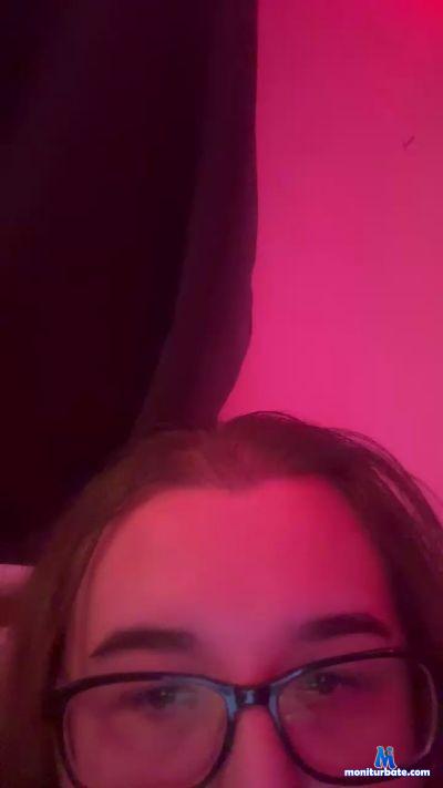 LEMass25 cam4 unknown performer from United Kingdom of Great Britain & Northern Ireland  