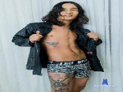 Howlpendragond cam4 live cam performer profile