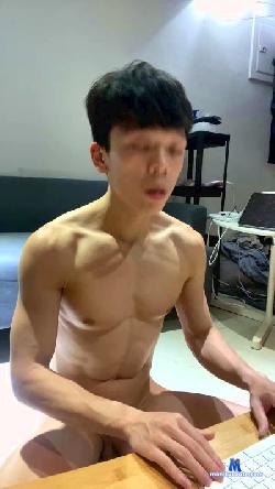 YoweiHsu cam4 live cam performer profile