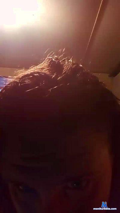 malinda221 cam4 bisexual performer from United States of America amateur masturbation deepthroat blowjob spanking ass pussy 
