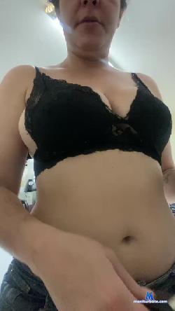 melBrlinda cam4 live cam performer profile
