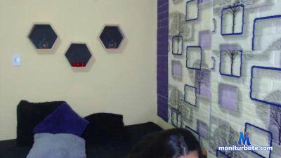 samyjensen cam4 bisexual performer from United States of America  