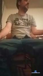 Precumz cam4 livecam show performer room profile