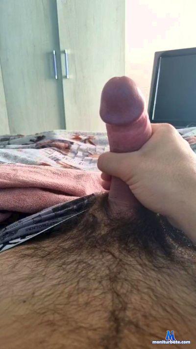 anon378 cam4 gay performer from Republic of Italy  